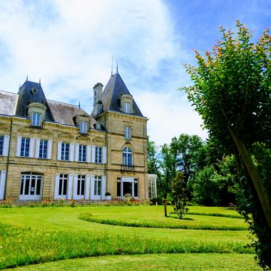 Datant de la fin du XIXème siècle, ce château abrite le musée dédié à l'histoire de la protection sociale depuis 1989 créé à l'initiative de la caisse de Gironde